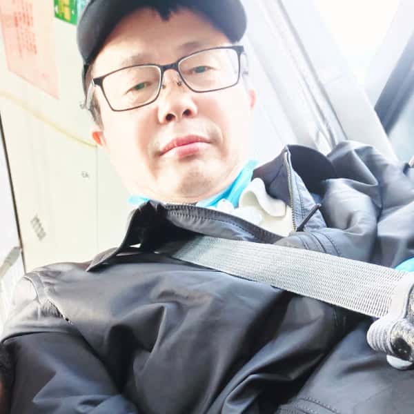 上海56岁单身帅哥真诚找对象-抚顺征婚相亲网