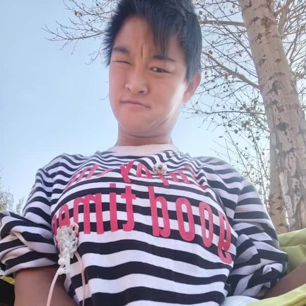 内蒙古24岁单身美女真诚找对象-抚顺征婚相亲网